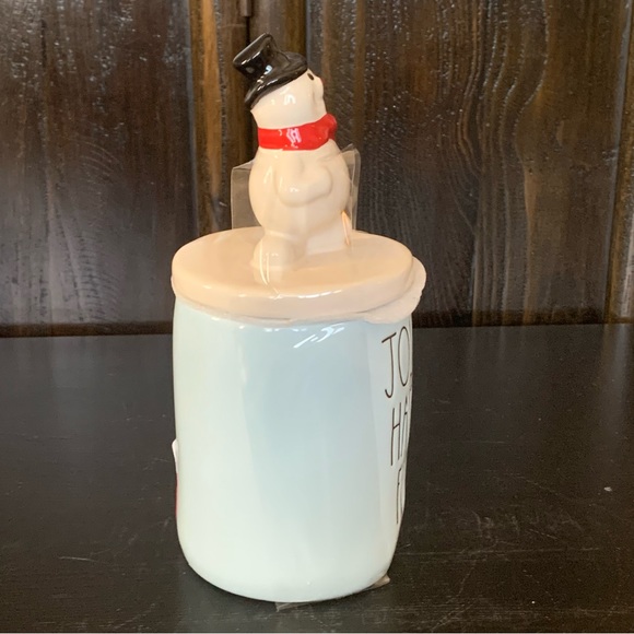 Rae Dunn JOLLY HAPPY FUN Frosty the Snowman Topper Mug - Picture 9 of 10